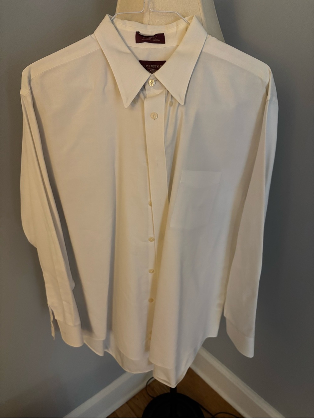 Covington Men's White Dress Shirt with Point Collar
